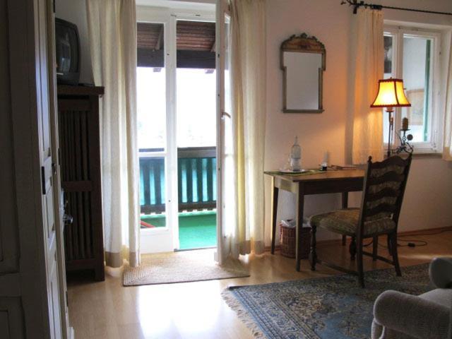 Tonihof Eschenlohe Hotel Quarto foto